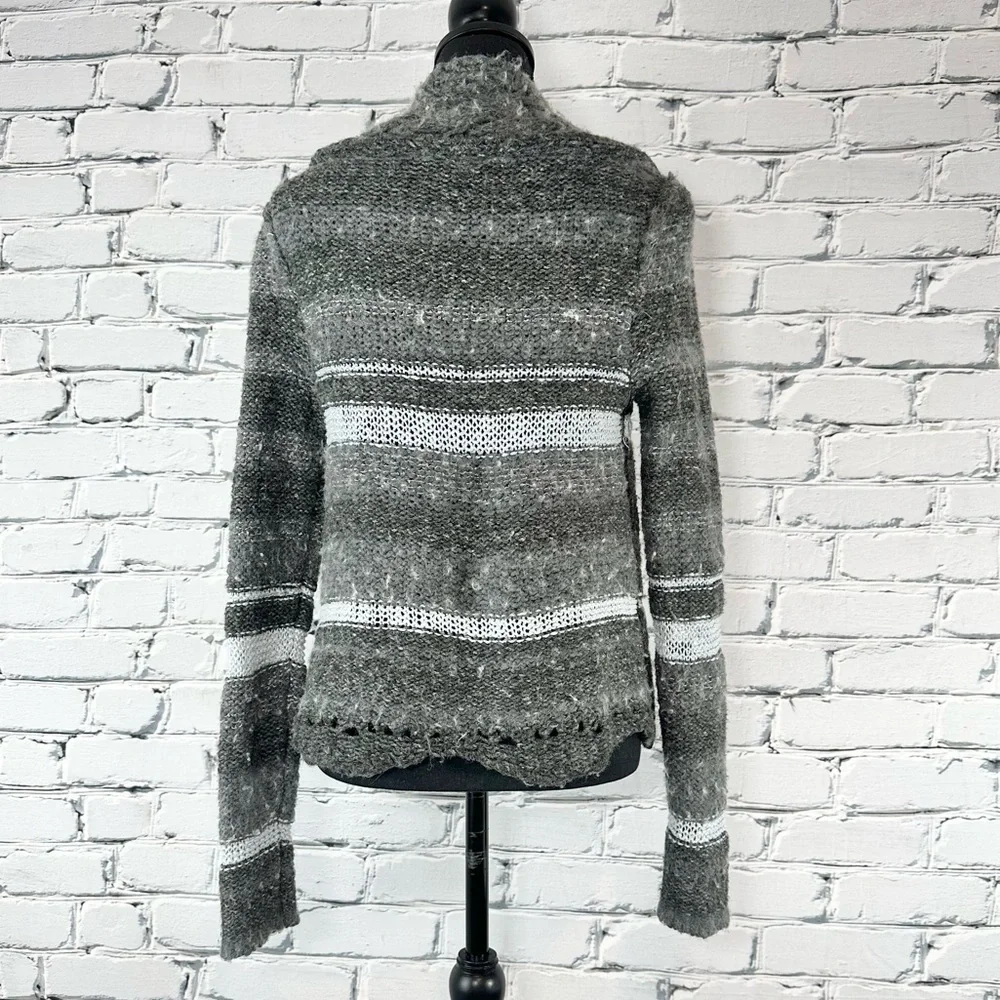 Free People Women’s Wool Alpaca Chunky Knit Sweater Cardigan Gray Striped Medium